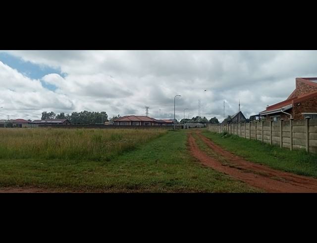 2,439M² VACANT LAND FOR SALE IN RIVERSDALE